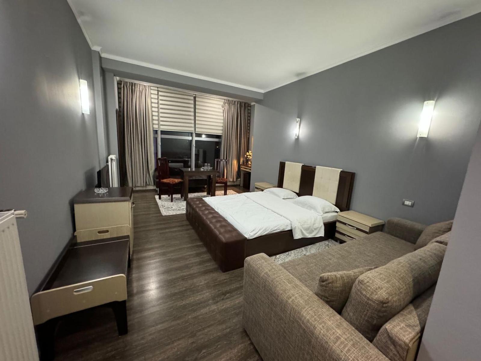 Hotel Kocibelli Pool & Spa Korce Extérieur photo